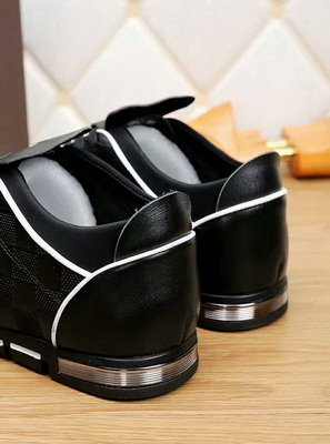 LV Fashion Men Sneakers--028